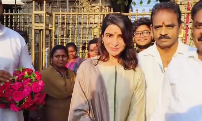 Samantha visited Sri Padmavathi Ammavari in Tiruchanur