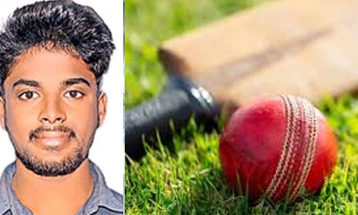 Techie dies of heart attack while playing cricket in hyderabad
