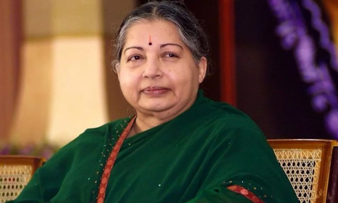 Karnataka High Court stays Jayalalithaa jewellery handover