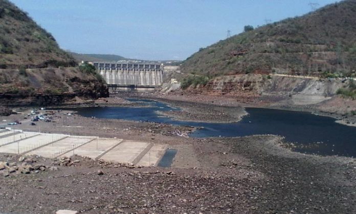 dead storage in Sri sailam and Nagarjuna sagar