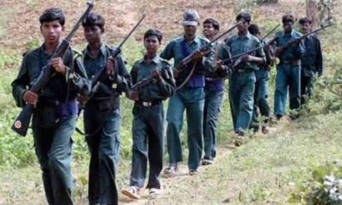 18 naxals surrender in Dantewada