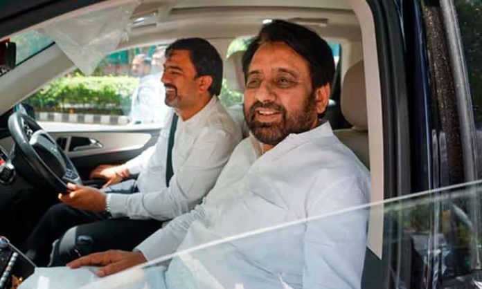 ED against notice to AAP MLA Amanatullah Khan