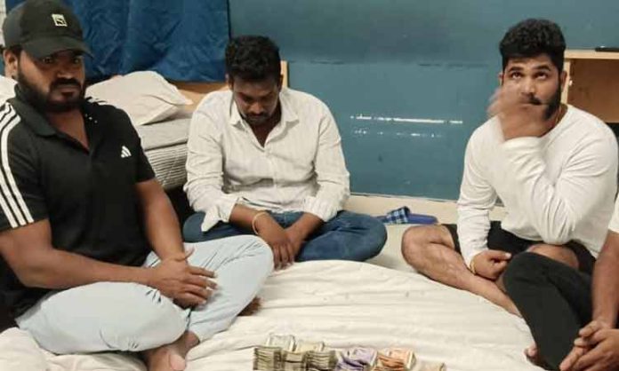 Police raided gambling lodge in madhapur