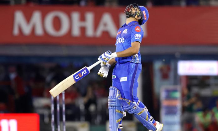 MI vs DC: Rohit Sharma Dismissed for 49