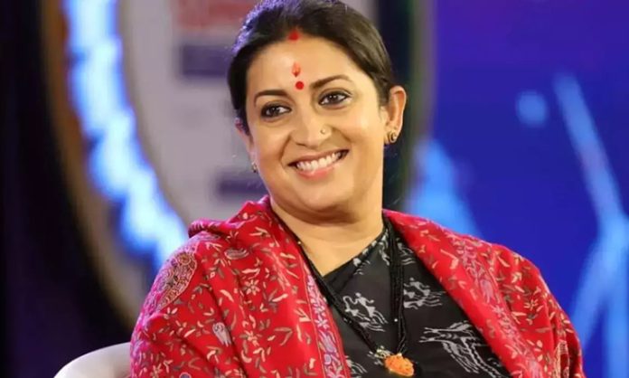 Smriti Irani file nomination From Amethi