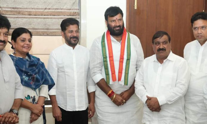 Srisailam goud join in congress