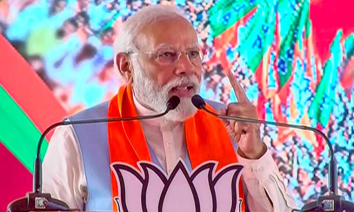 All corrupt leaders to jail in next 5 years: Modi's warning