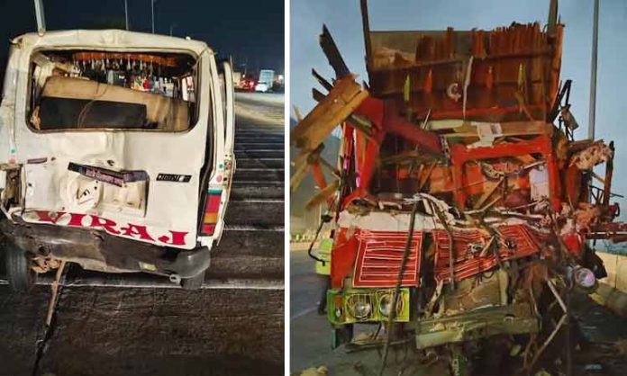 Road Accident On Mumbai-Pune Expressway