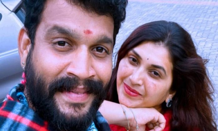 Trinayani serial actress pavithra didn't die in road incident