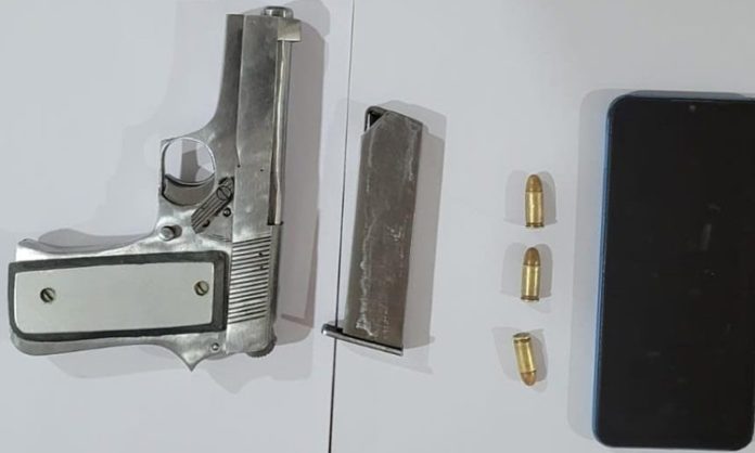 police caught the pistol