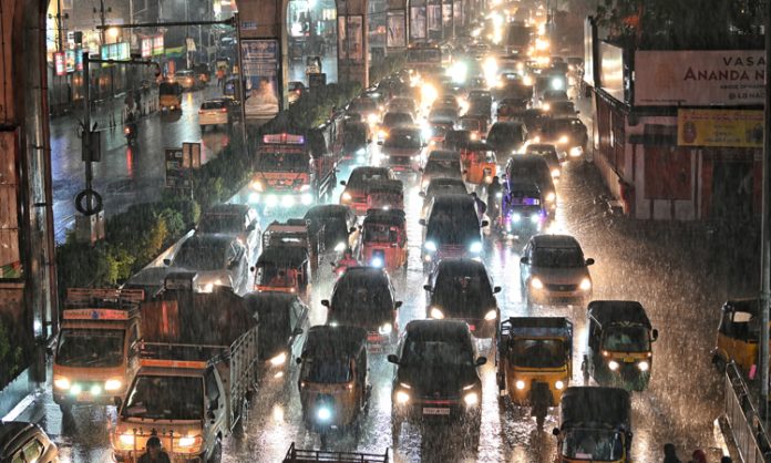 Huge Rains in Hyderabad
