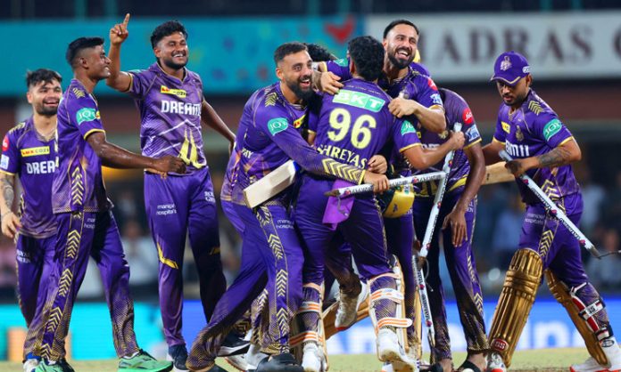 KKR win IPL trophy