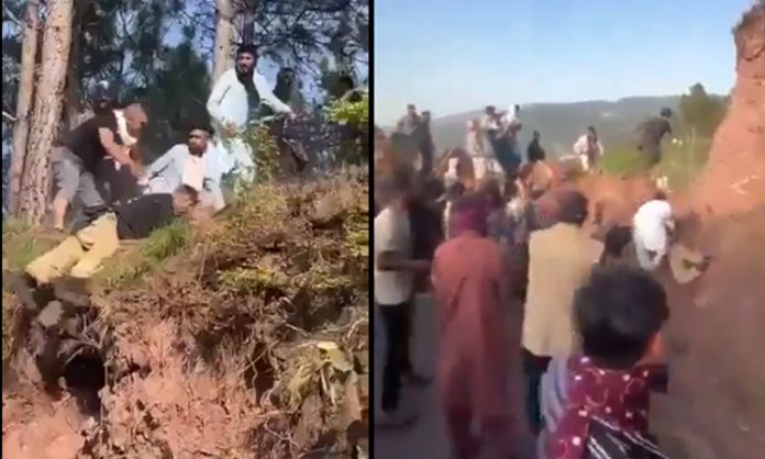 Protesters attack on Pakistani security forces in PoK