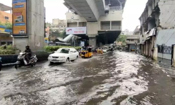 Heavy rains in Hyderabad