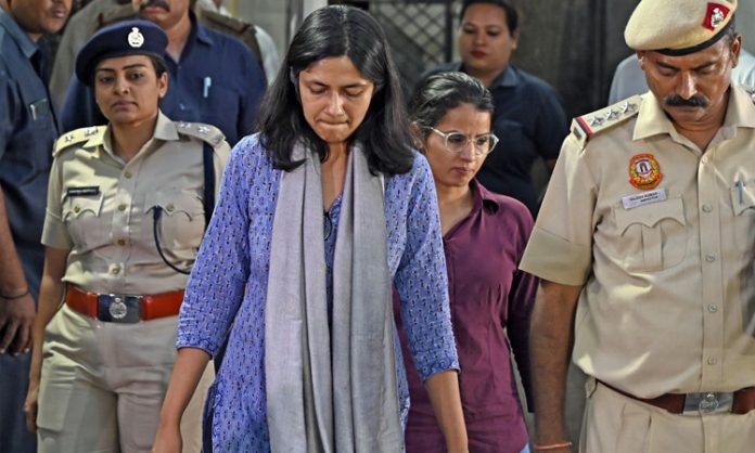 AAP MP Maliwal Issue in Delhi
