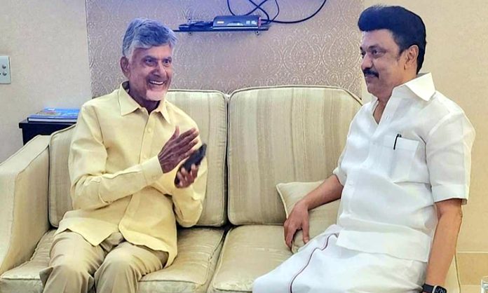 Chandrababu and MK Stalin meet at Delhi airport
