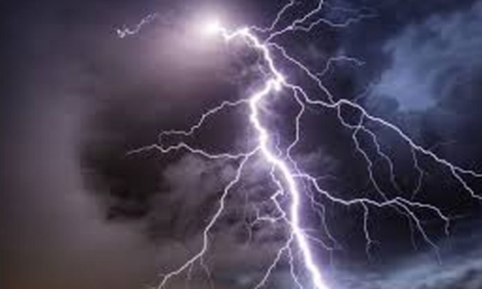 Two killed due to lightning in Medak