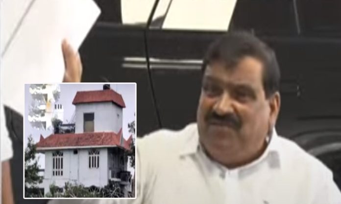 Patnam Mahender Reddy did not occupy pond land and build a house