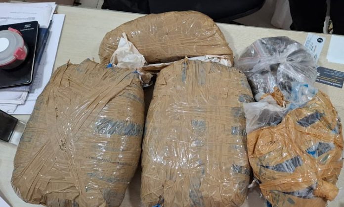 Ganja gang arrested in Rayadurgam