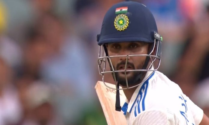 Team India all out in Ind vs Aus