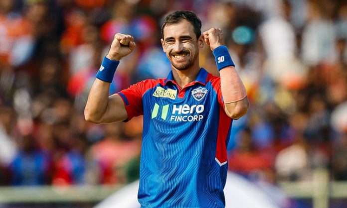 Starc Takes 5 wickets Against Sunrisers