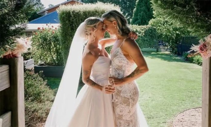 Ashleigh Gardner Marries Her Girlfriend