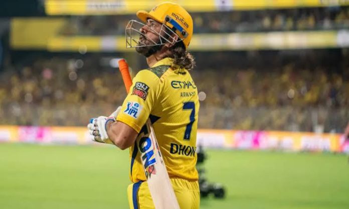 Dhoni Should Not Spoil His Reputation