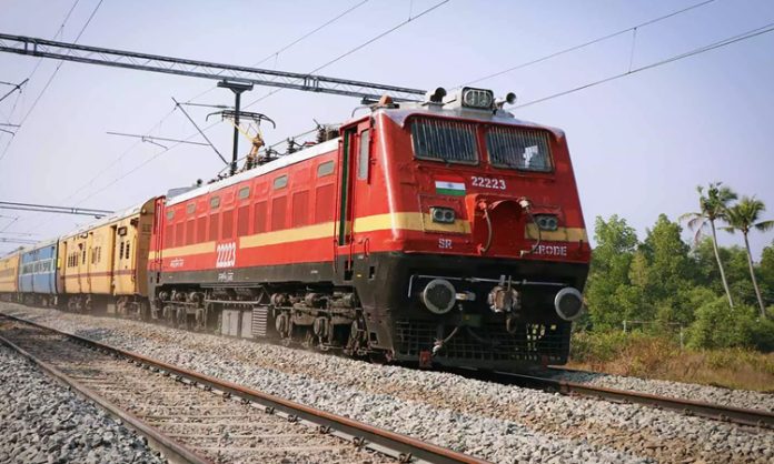 Robbery in Bangalore and Chandigarh Express