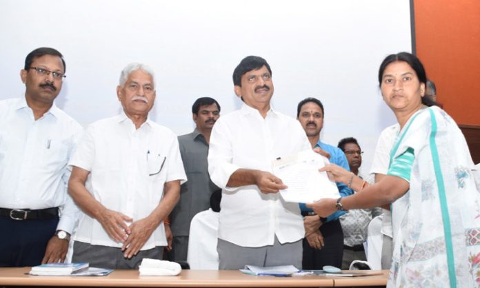 Indiramma indlu grant journalists