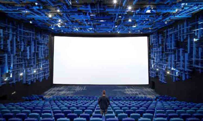 Theaters Bundh