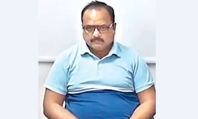 Illegal weapons found in DSP's house