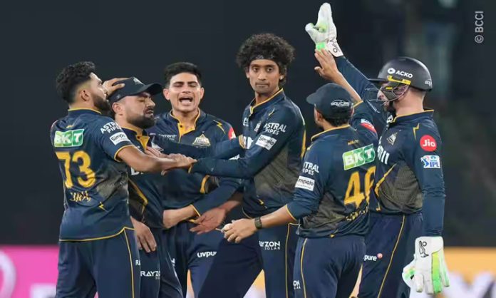 Gujarat bowlers disappointed poor bowling