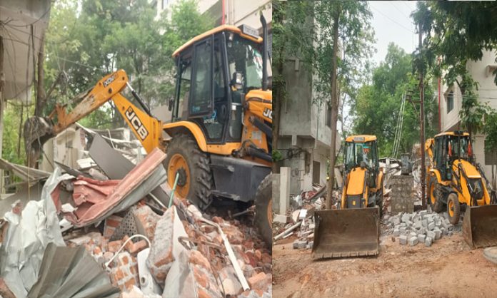 Hydraa demolitions in Peerzadiguda