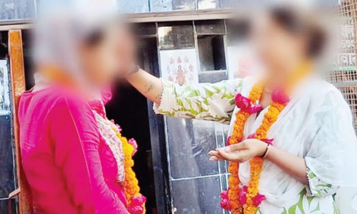 2 Women Marry In Budaun