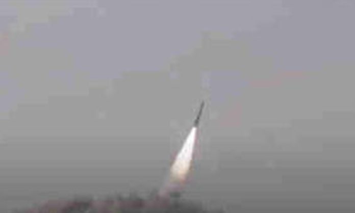Pakistan Test Fires Fatah Missile