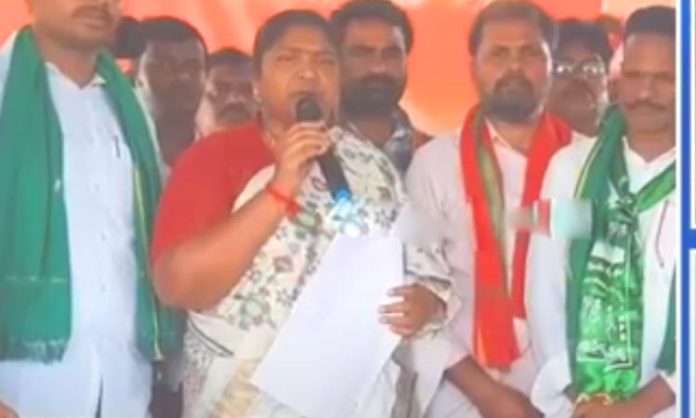 Seethakka fire on Modi govt