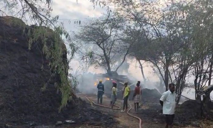 18 paddy fields burnt in Gadwal