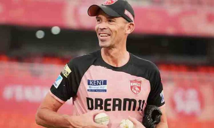 Adrian le Roux