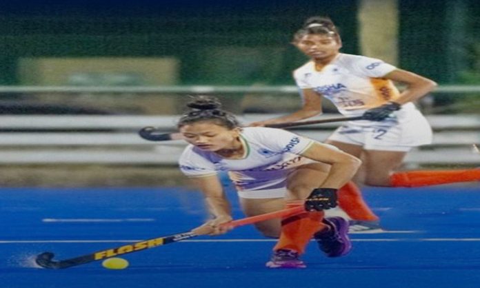 Indian girls forged ahead losing confidence