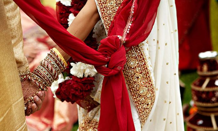 Bride Eloped Groom Happy