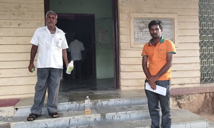 Motkur Tahsildar farmer