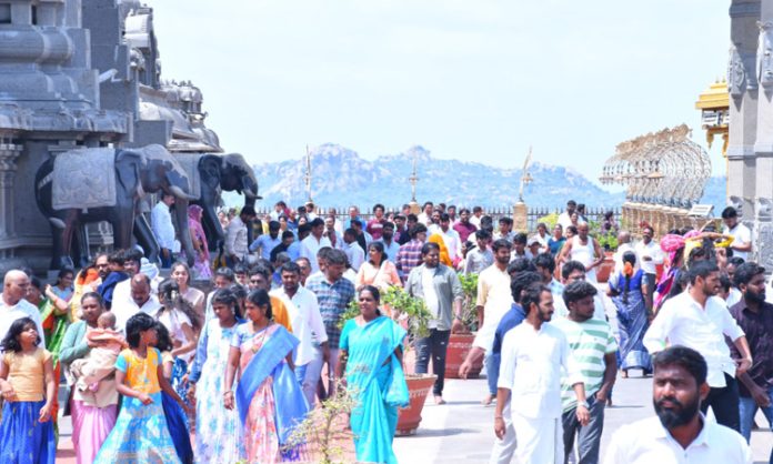committees in Yadagirigutta temple