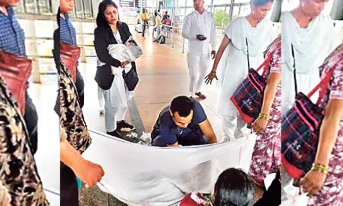 Childbirth on railway platform