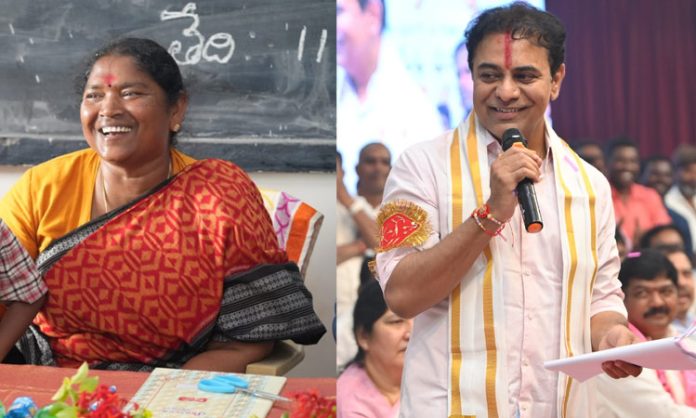 Seethakka vs KTR