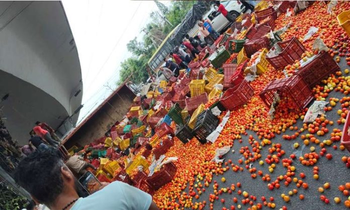 Tomato Lorry roll over in Ranga reddy