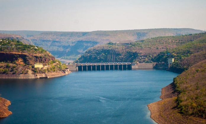 Heavy flood inflow to Srisailam reservoir