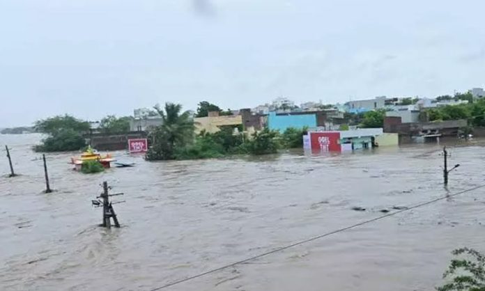 Munneru submerged Khammam