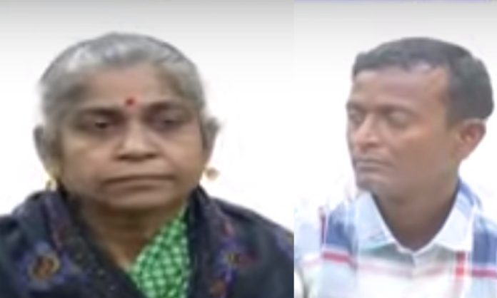 Two Maoists surrender before CP