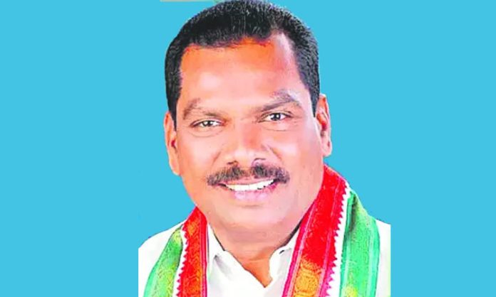 Siddipet DCC President Narsa Reddy
