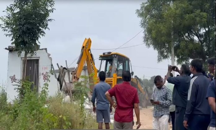 Kuna Srisailam Goud comment on MLA Vivekananda